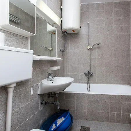 Apartment Sima *